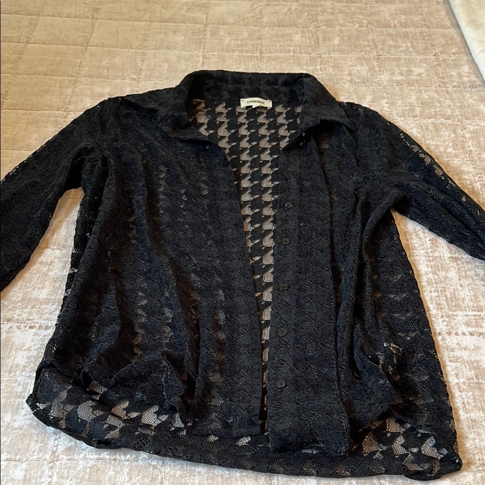 L’AGENCE sheer houndstooth lace button up long sleeve blouse. Size M in black